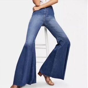 NWT Free People - We The Free Just Float On Flare Jeans